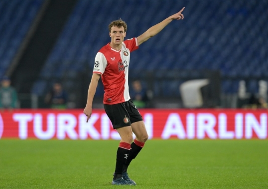 弗里希抢断 弗里希抢断